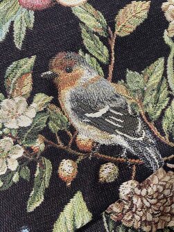 Linnut musta Gobeliinikangas